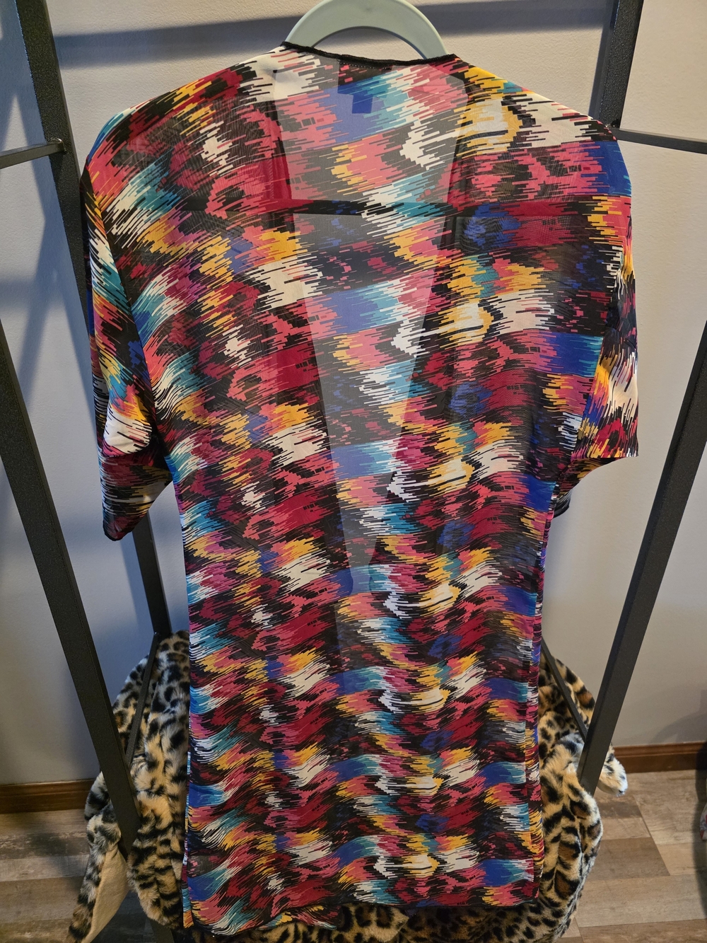 LuLaRoe Colorful Abstract Pattern Cardigan/Cover-Up - Picture 3 of 6